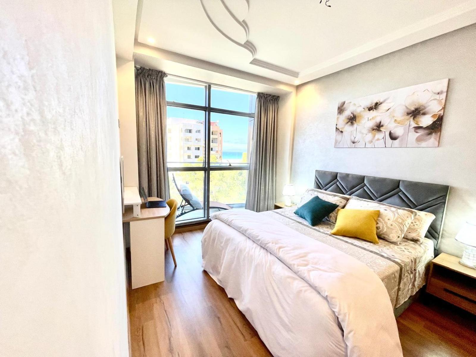 Modern Elegance With Sea Views In Central Tangier - Steps To Beach, Train And Attractions! Luaran gambar