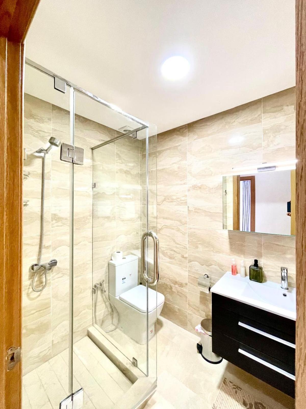 Modern Elegance With Sea Views In Central Tangier - Steps To Beach, Train And Attractions! Luaran gambar
