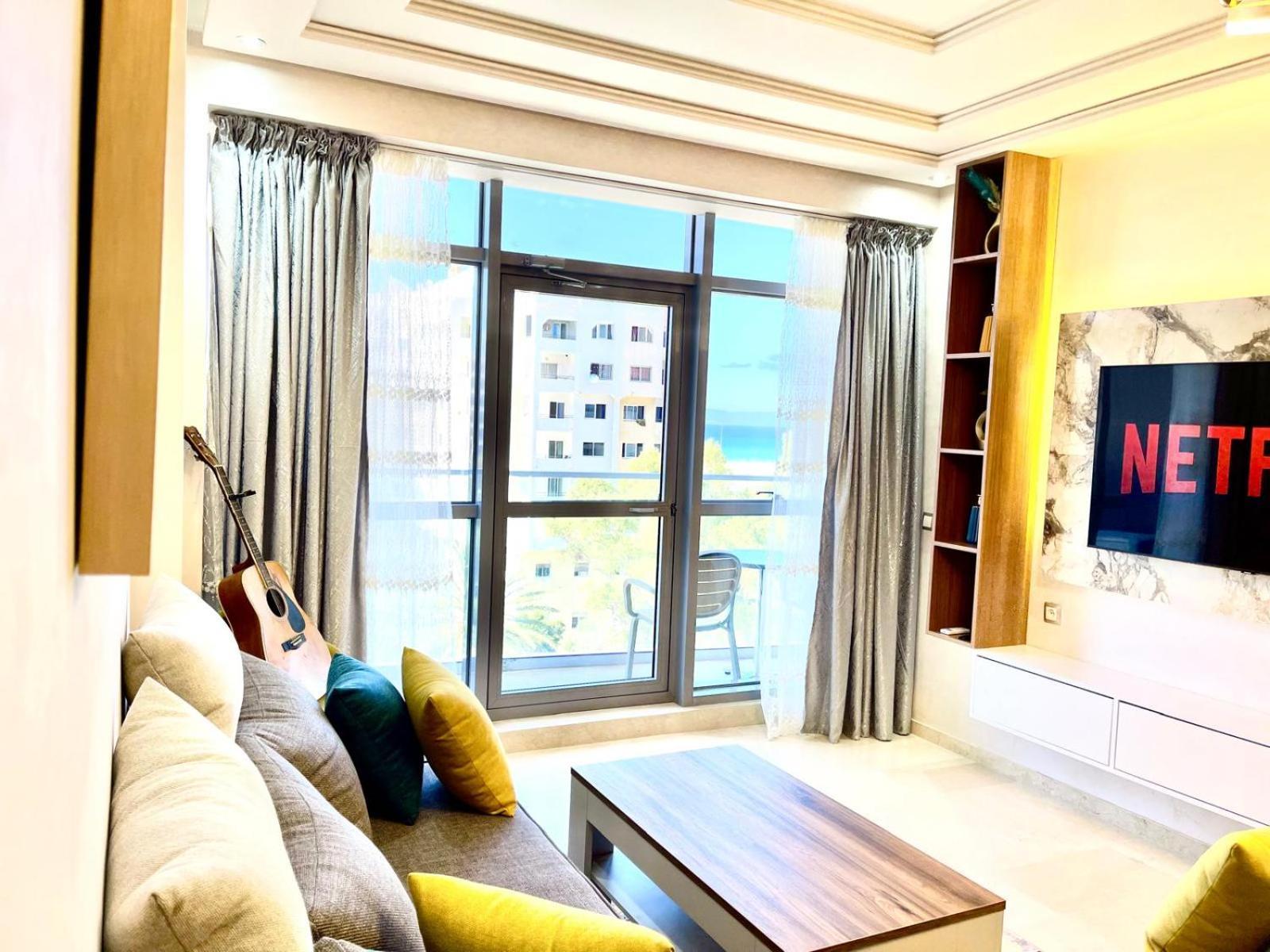 Modern Elegance With Sea Views In Central Tangier - Steps To Beach, Train And Attractions! Luaran gambar